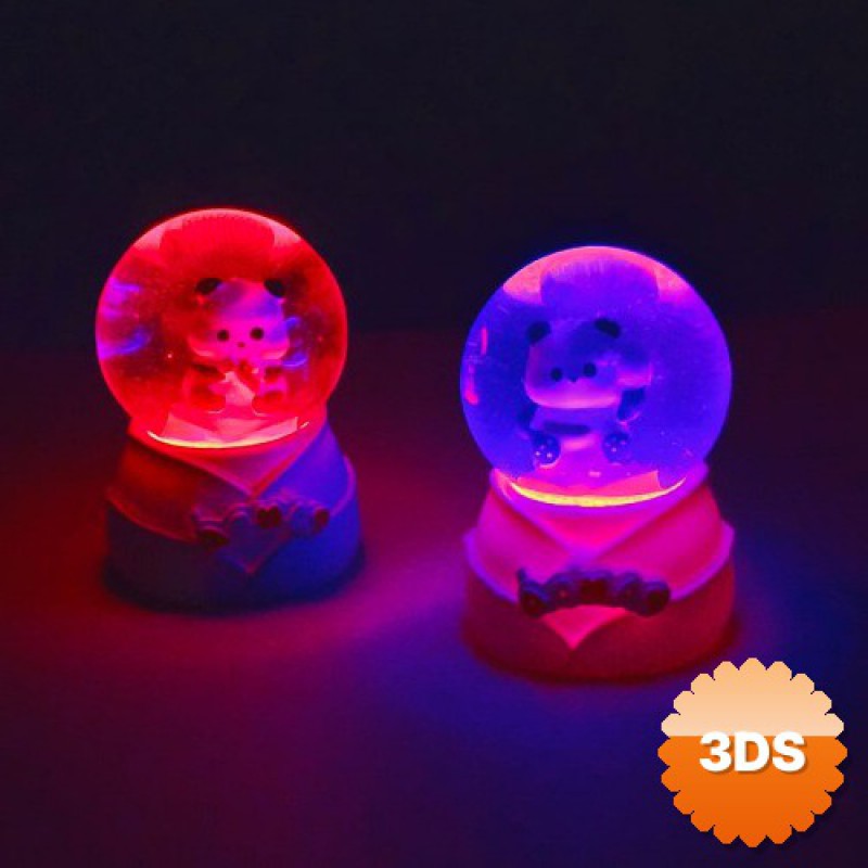 Panda Tasarımlı Işıklı Küçük Boy Kar Küresi 7x4 cm